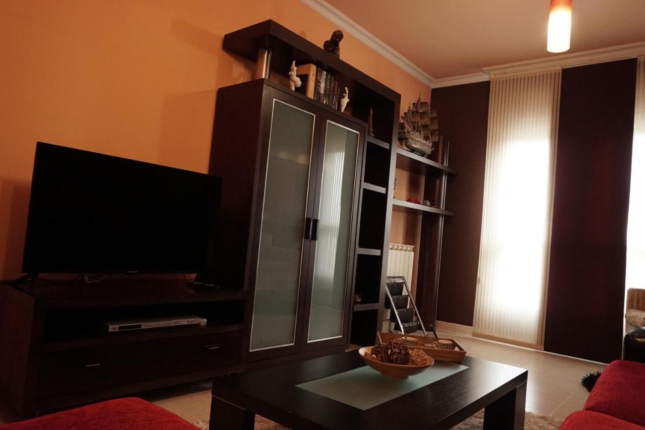 Piso Alerin Apartment *